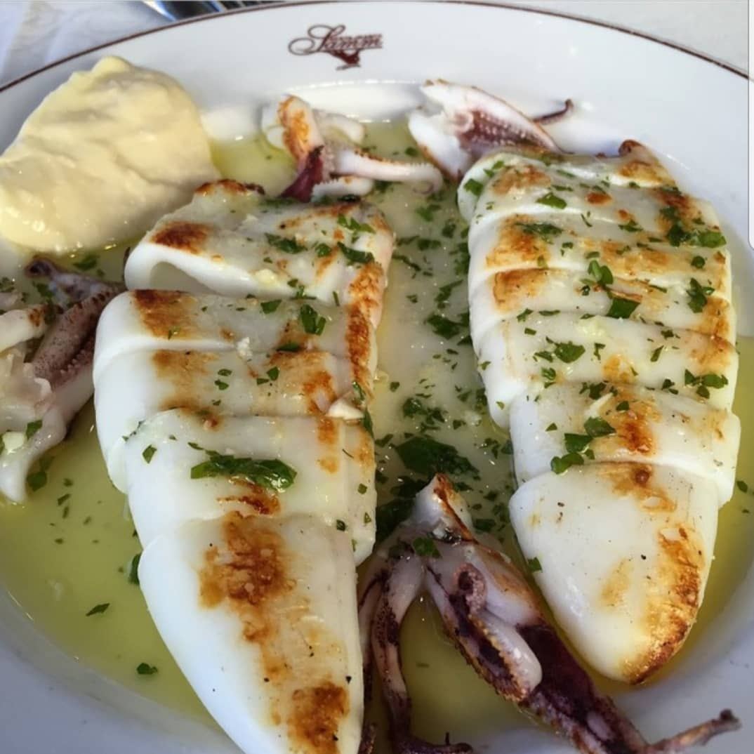 Calamar a la plancha con perejil