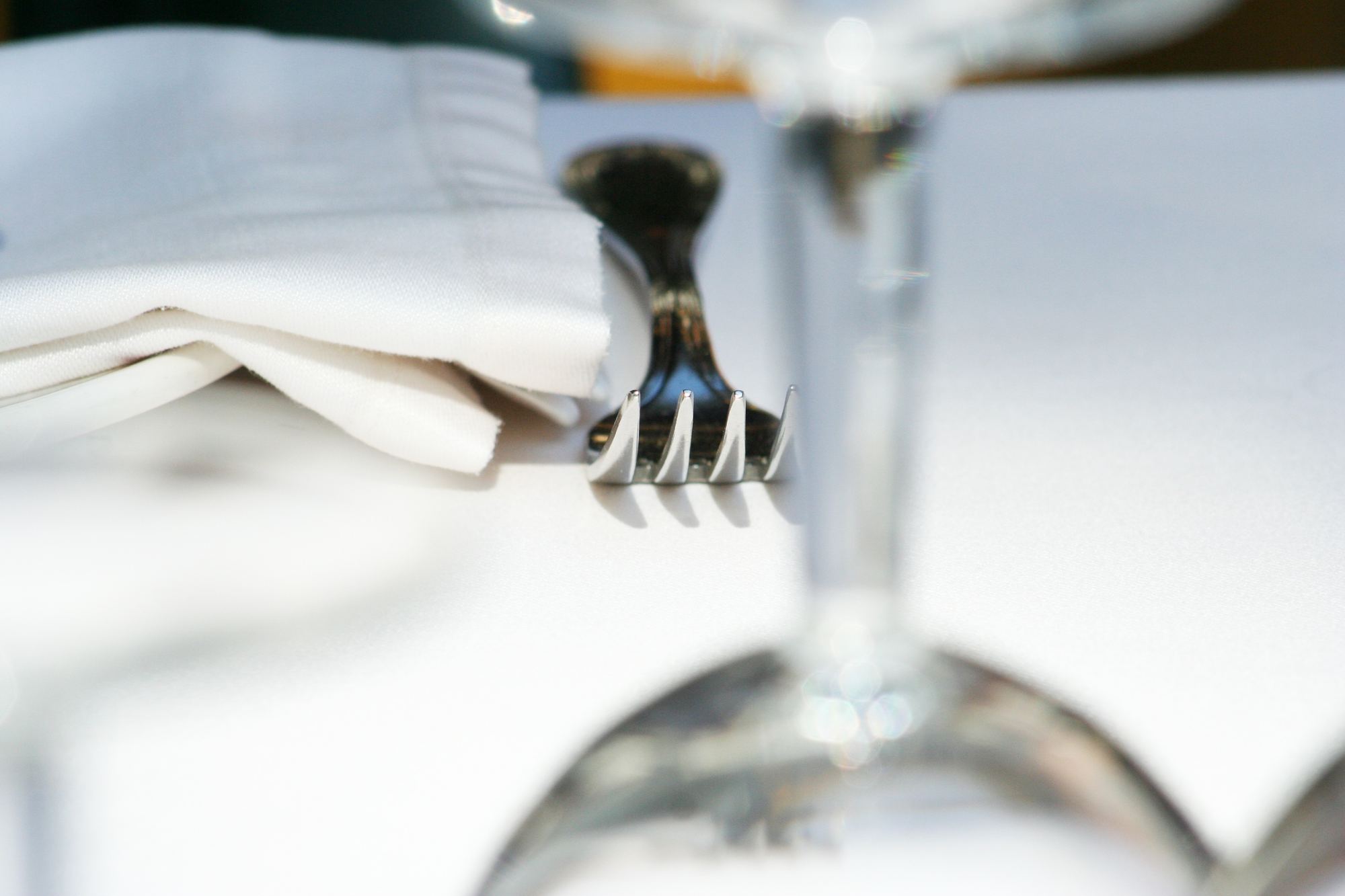 Detalle de mesa puesta en Samm
